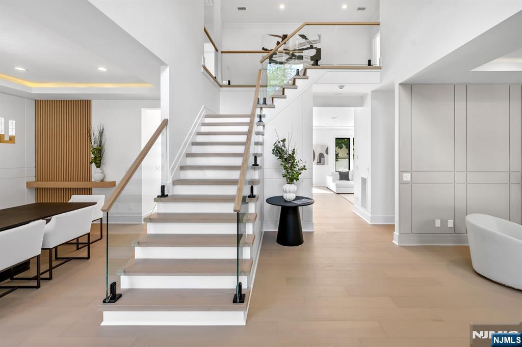 Homes for sale in Paramus, NJ | 391 Harrison St, Paramus, NJ 07652 | MLS# 25033548