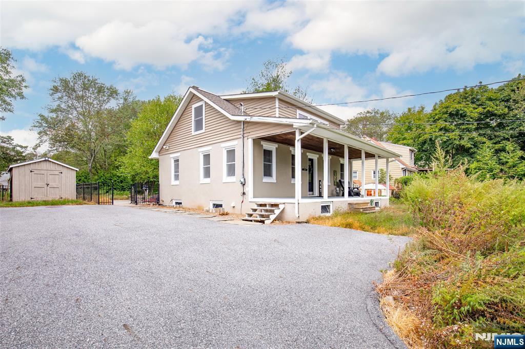 Homes for sale in West Milford, NJ | 347 Otterhole Rd, West Milford, NJ 07480 | MLS# 25033659