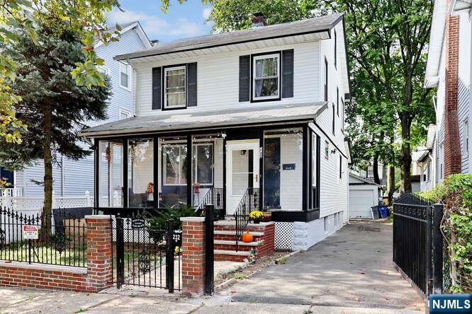 $549,000 Colonial