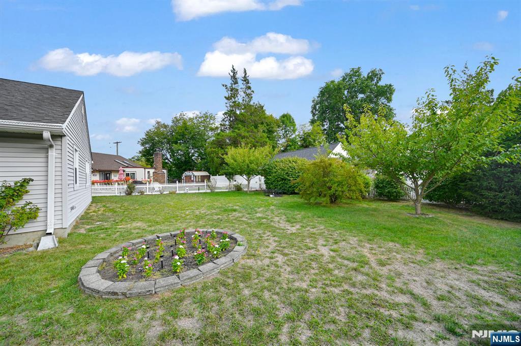 Homes for sale in Rochelle Park, NJ | 43 Hoffman Ave, Rochelle Park, NJ 07662 | MLS# 25033722