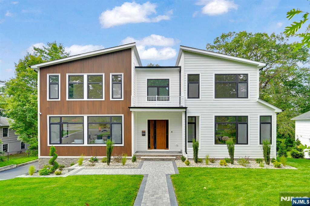 $4,300,000 Colonial