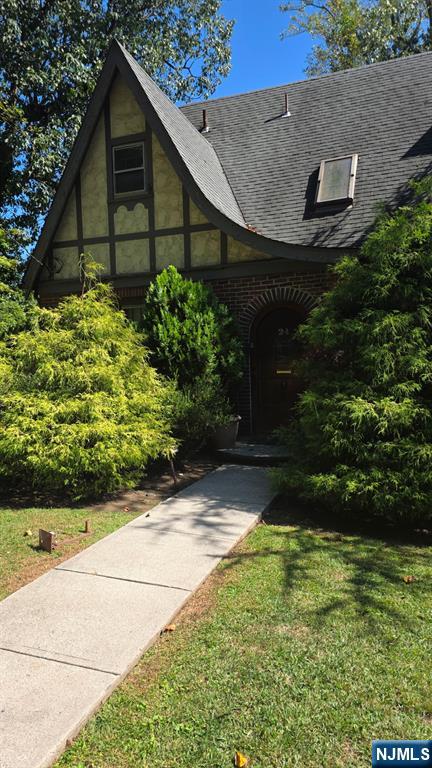 Homes for sale in West Orange, NJ | 24 Mountain Ave, West Orange, NJ 07052 | MLS# 25033788