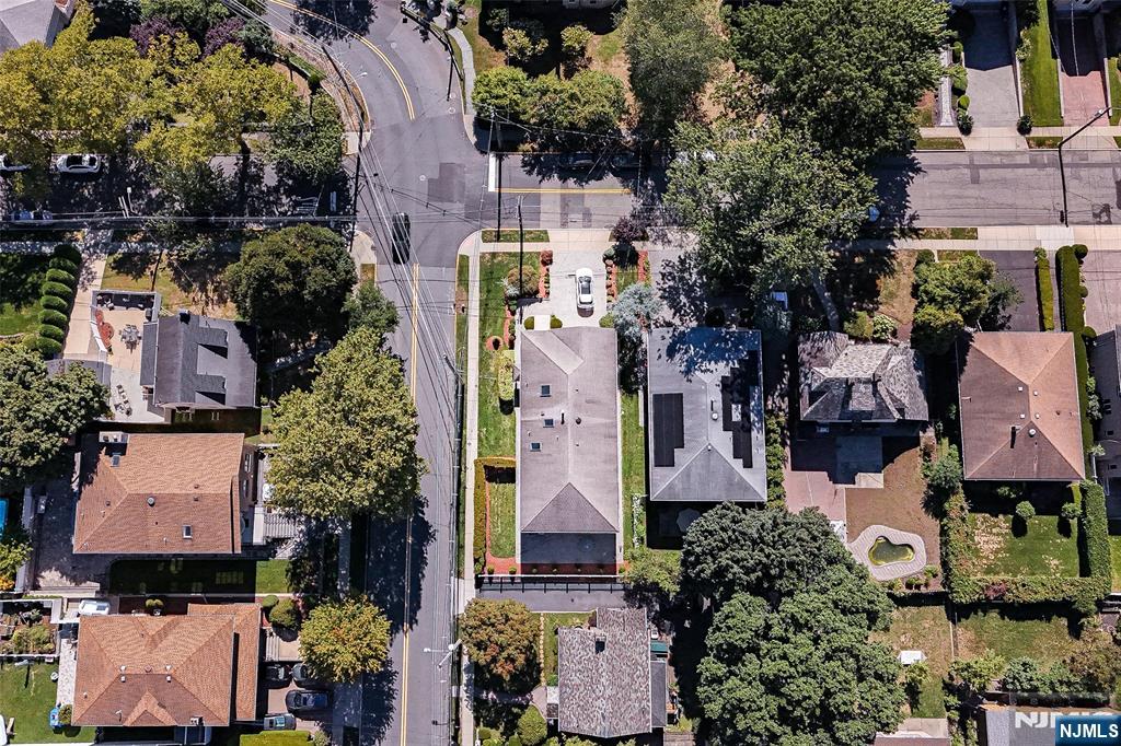 Homes for sale in Ridgefield, NJ | 499 Morse Ave, Ridgefield, NJ 07657 | MLS# 25033833