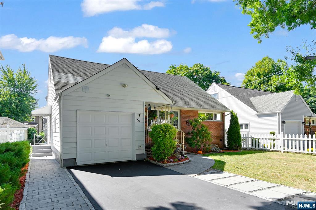 Homes for sale in Ridgefield Park, NJ | 61 Hobart St, Ridgefield Park, NJ 07660 | MLS# 25033868