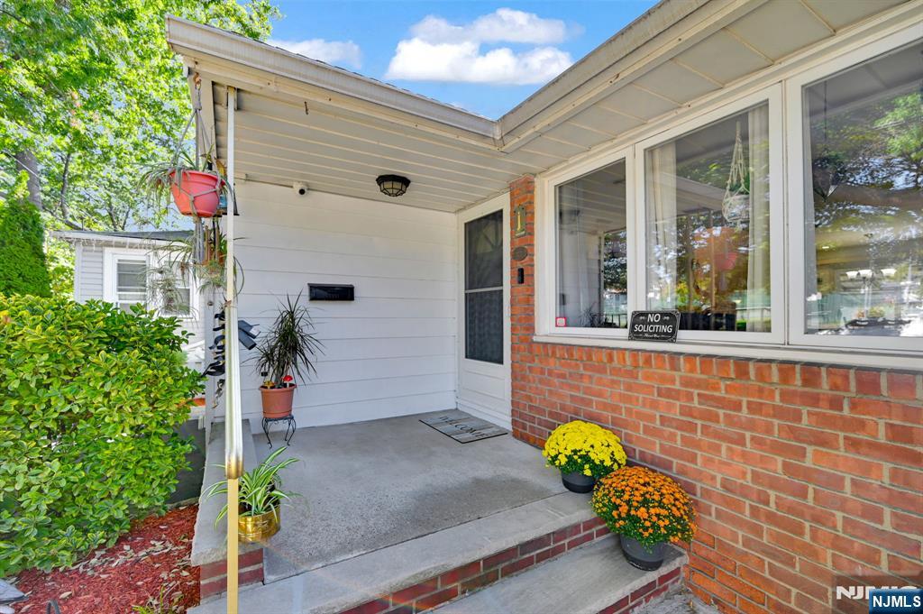 Homes for sale in Ridgefield Park, NJ | 61 Hobart St, Ridgefield Park, NJ 07660 | MLS# 25033868