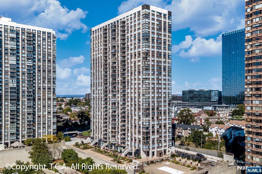 $875,000 Condo