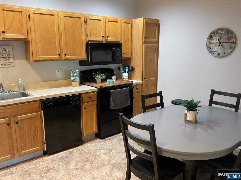 Homes for sale in West Milford, NJ | 5318 Richmond Rd, West Milford, NJ 07480 | MLS# 25033901