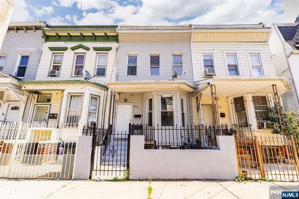 $425,000 Duplex
