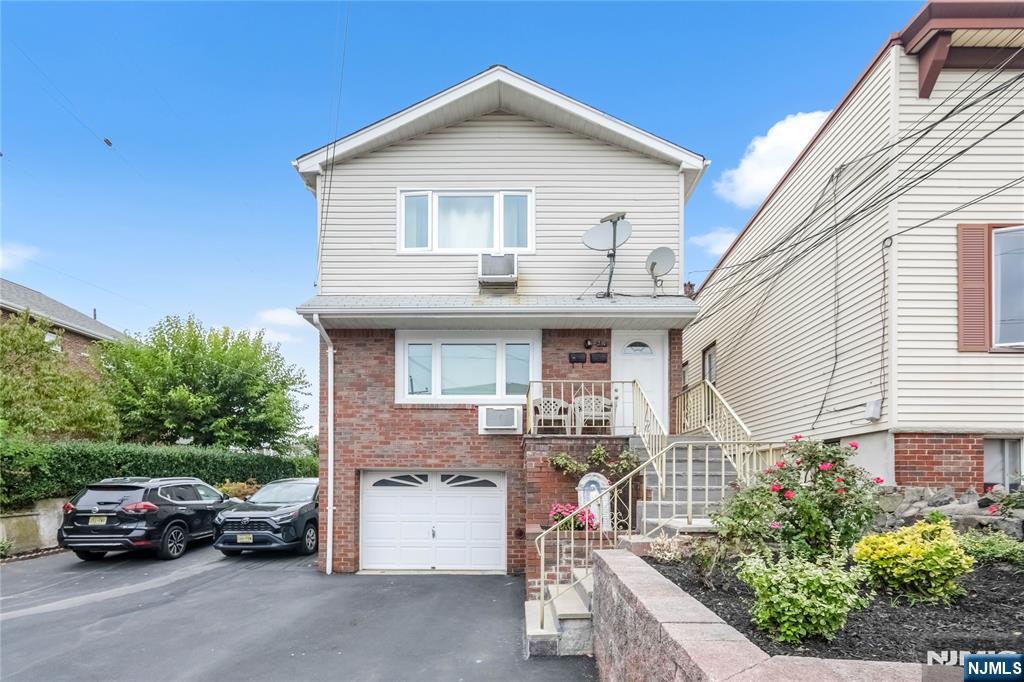 Homes for sale in Cliffside Park, NJ | 219 Cliff St, Cliffside Park, NJ 07010 | MLS# 25033976