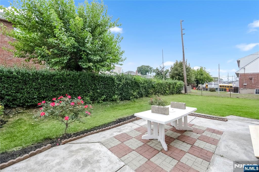 Homes for sale in Cliffside Park, NJ | 219 Cliff St, Cliffside Park, NJ 07010 | MLS# 25033976