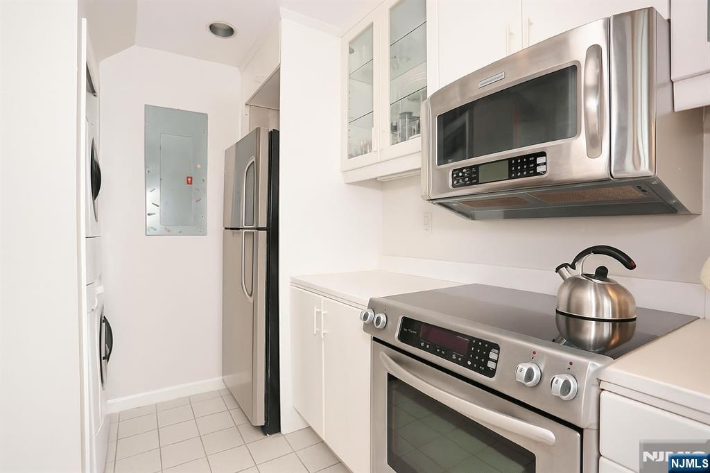 Homes for sale in Weehawken, NJ | 600 Harbor Blvd #1005, Weehawken, NJ 07086 | MLS# 25033981