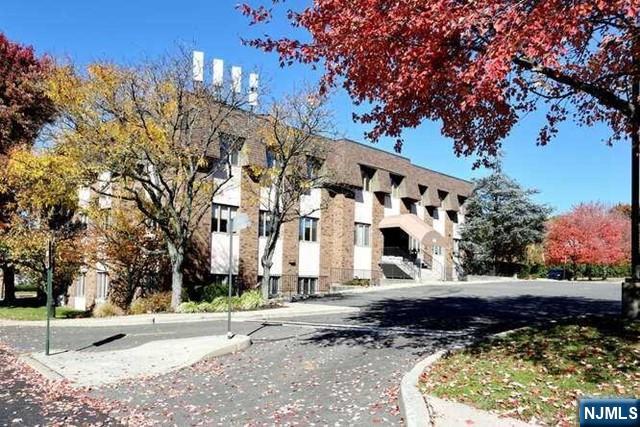 44 Godwin Avenue, #301, Midland Park, NJ 07432 Listing Photo  11