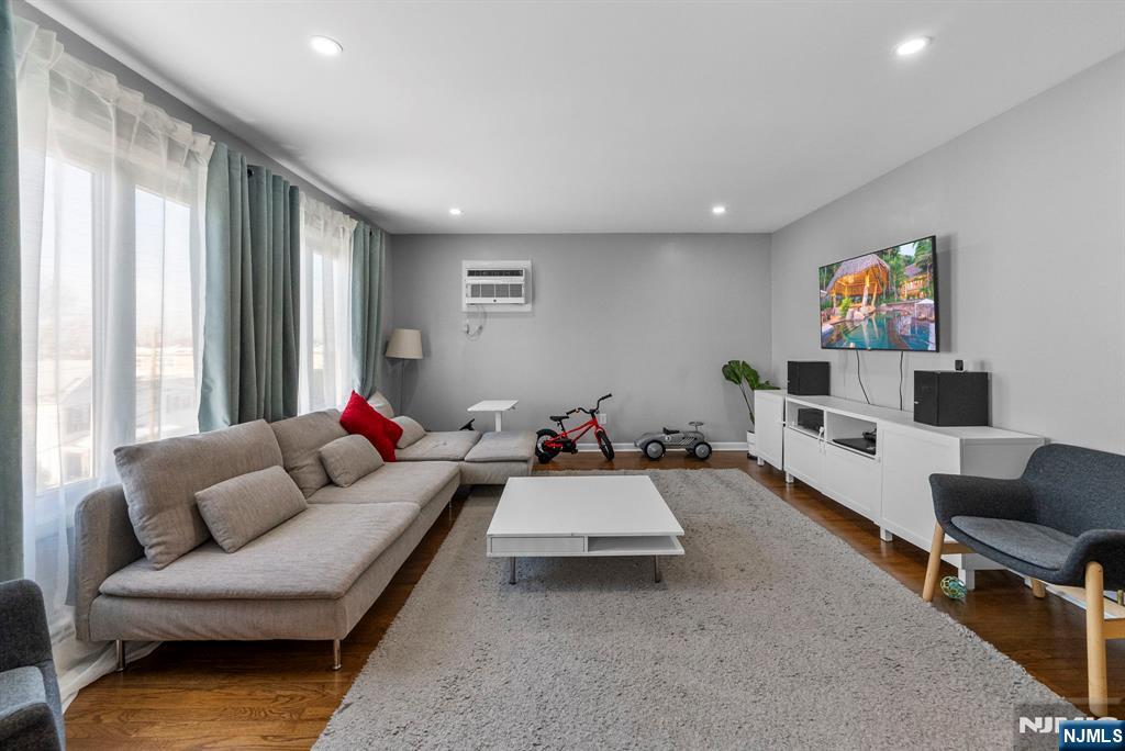 Homes for sale in Fairview, NJ | 174 Maple St, Fairview, NJ 07022 | MLS# 25034082