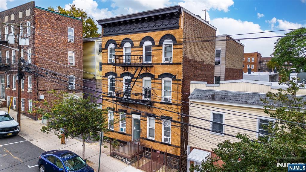 Homes for sale in North Bergen, NJ | 1109 6Th St, North Bergen, NJ 07047 | MLS# 25034118