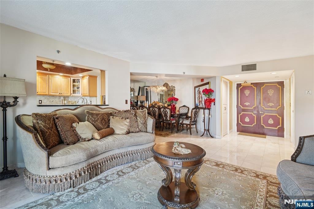 Homes for sale in Hackensack, NJ | 245 Prospect Ave #5B, Hackensack, NJ 07601 | MLS# 25034120