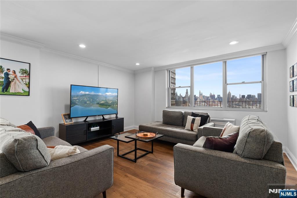 Homes for sale in West New York, NJ | 6040 Boulevard East #18c, West New York, NJ 07093 | MLS# 25034156