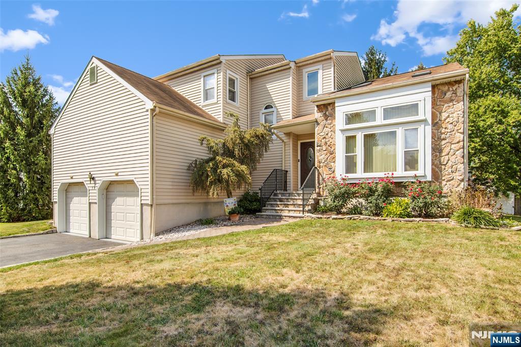 Homes for sale in Bridgewater, NJ | 11 Pope Rd, Bridgewater, NJ 08807 | MLS# 25034171