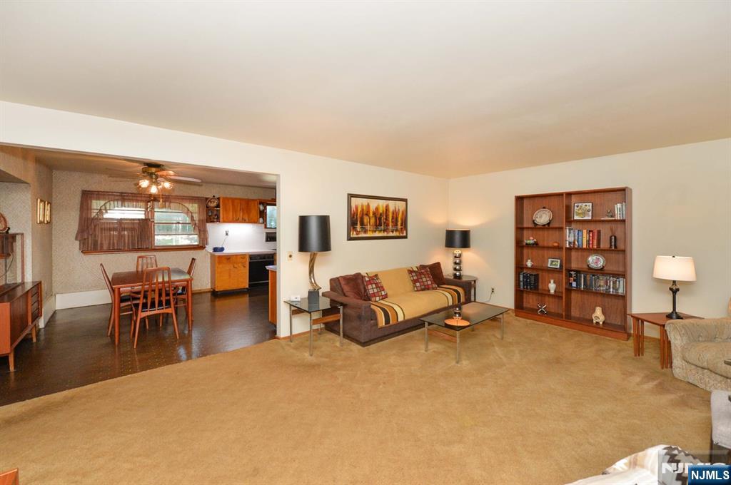 Homes for sale in Wayne, NJ | 48 Alps Rd, Wayne, NJ 07470 | MLS# 25034173