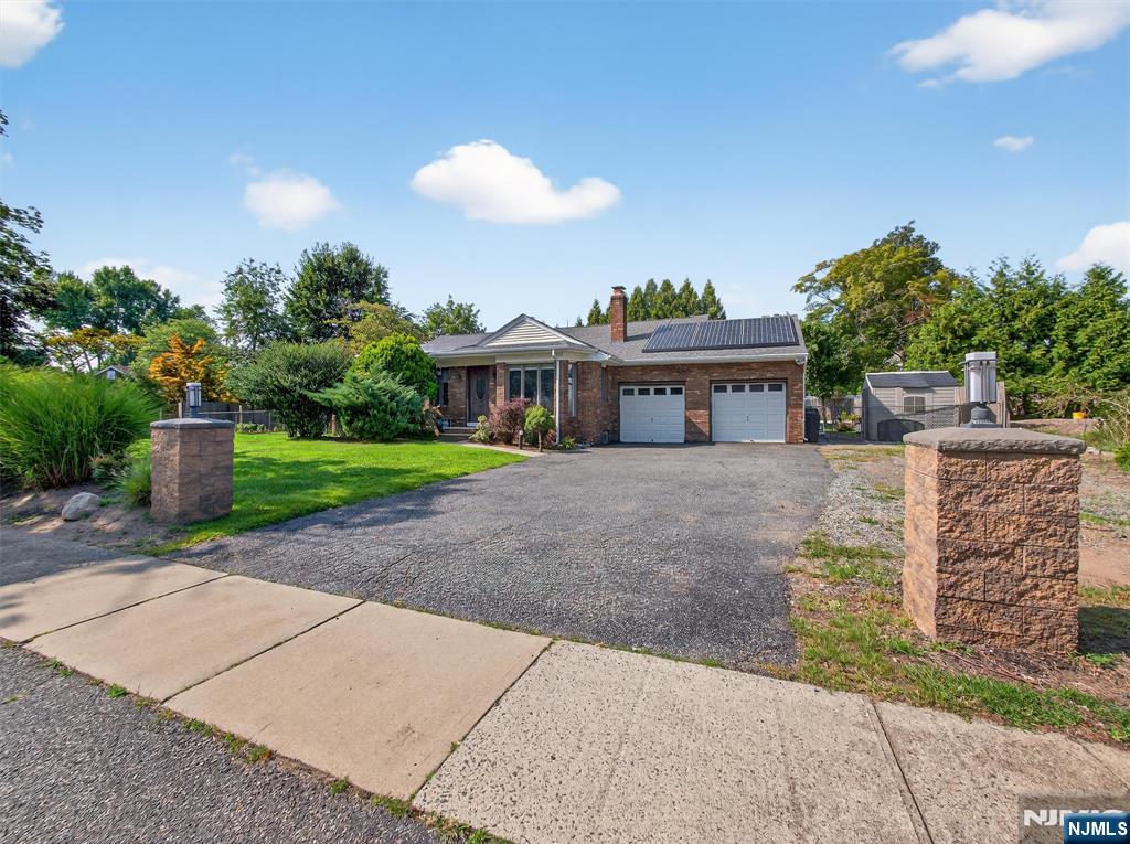 Homes for sale in Old Tappan, NJ | 404 Old Tappan Rd, Old Tappan, NJ 07675 | MLS# 25034227