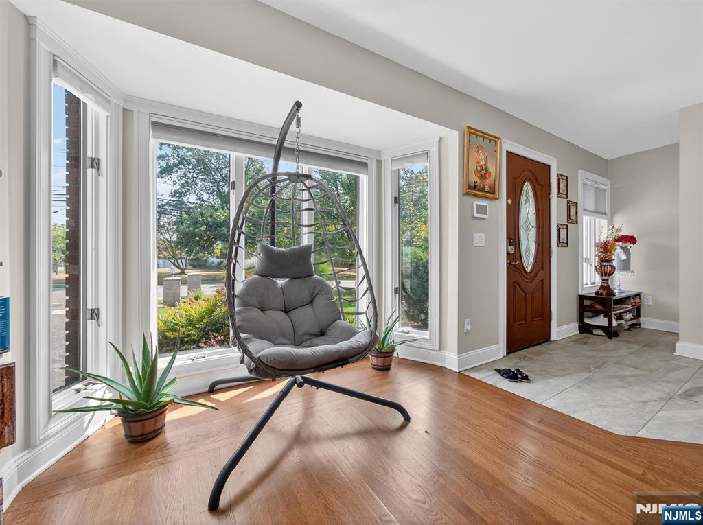 Homes for sale in Old Tappan, NJ | 404 Old Tappan Rd, Old Tappan, NJ 07675 | MLS# 25034227