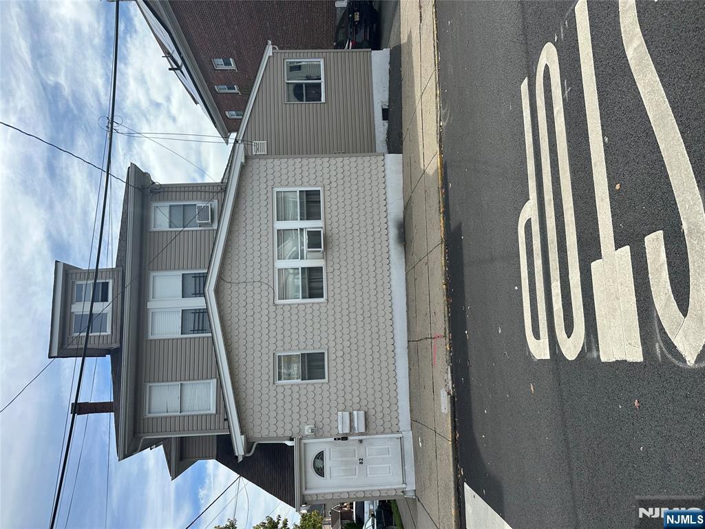 Homes for sale in Lodi, NJ | 82 Westervelt Pl, Lodi, NJ 07644 | MLS# 25034233