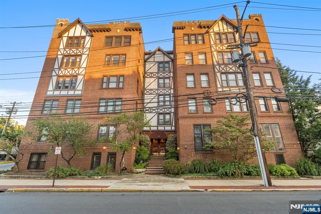 Homes for sale in Englewood, NJ | 109 Grand Ave #1A, Englewood, NJ 07631 | MLS# 25034373