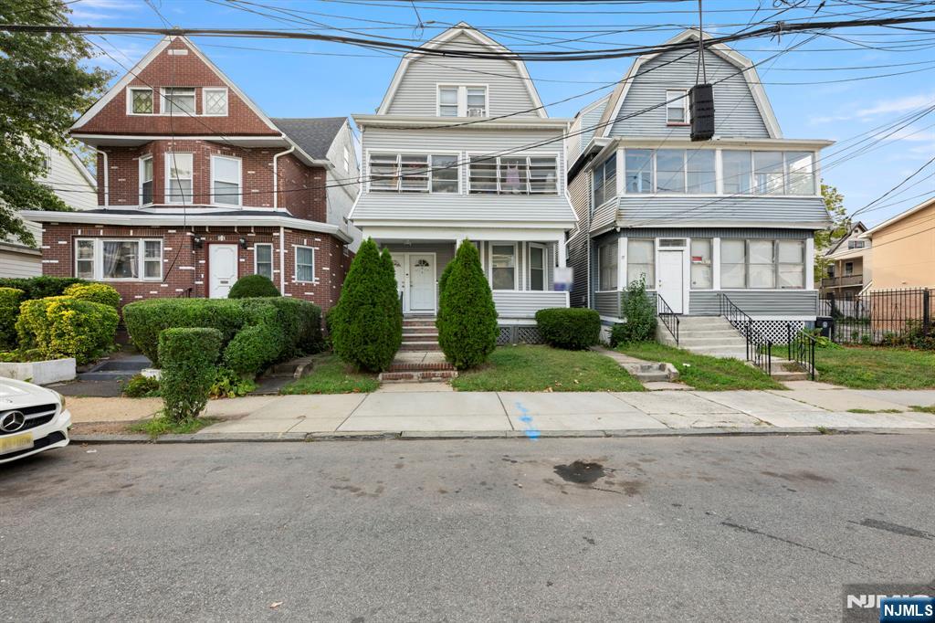 Homes for sale in Newark, NJ | 19 Dover St, Newark, NJ 07106 | MLS# 25034406