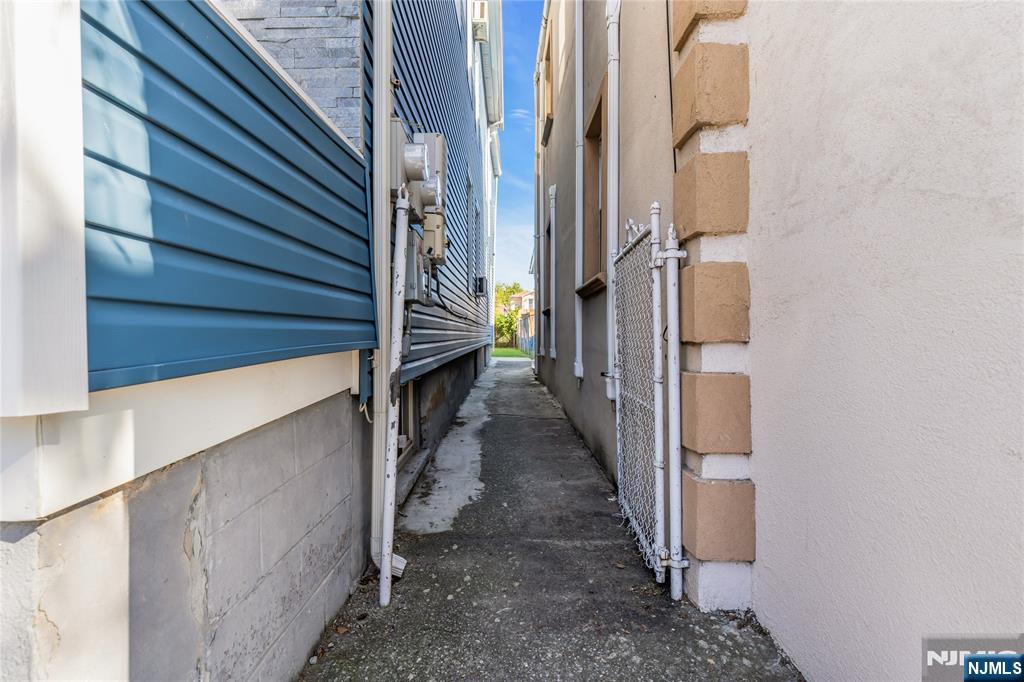 Homes for sale in Elizabeth, NJ | 931 Anna St, Elizabeth, NJ 07201 | MLS# 25034430