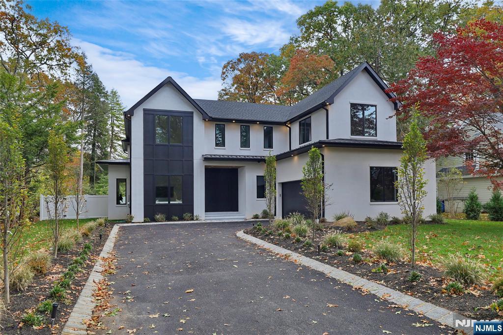 $3,790,000 Colonial