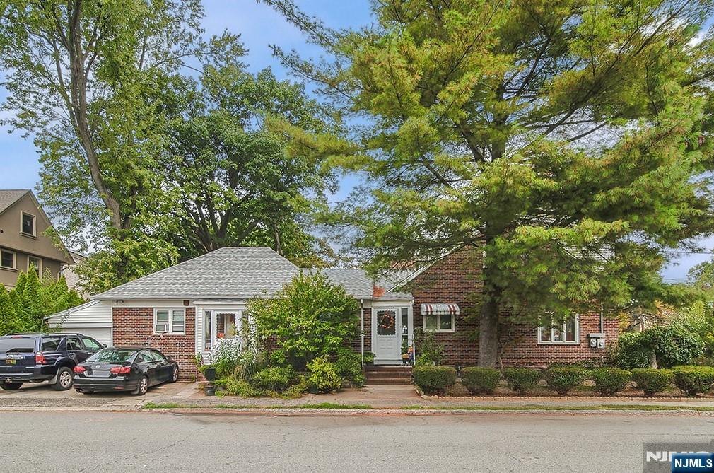 Homes for sale in Fort Lee, NJ | 1003 Cumbermeade Rd, Fort Lee, NJ 07024 | MLS# 25034462