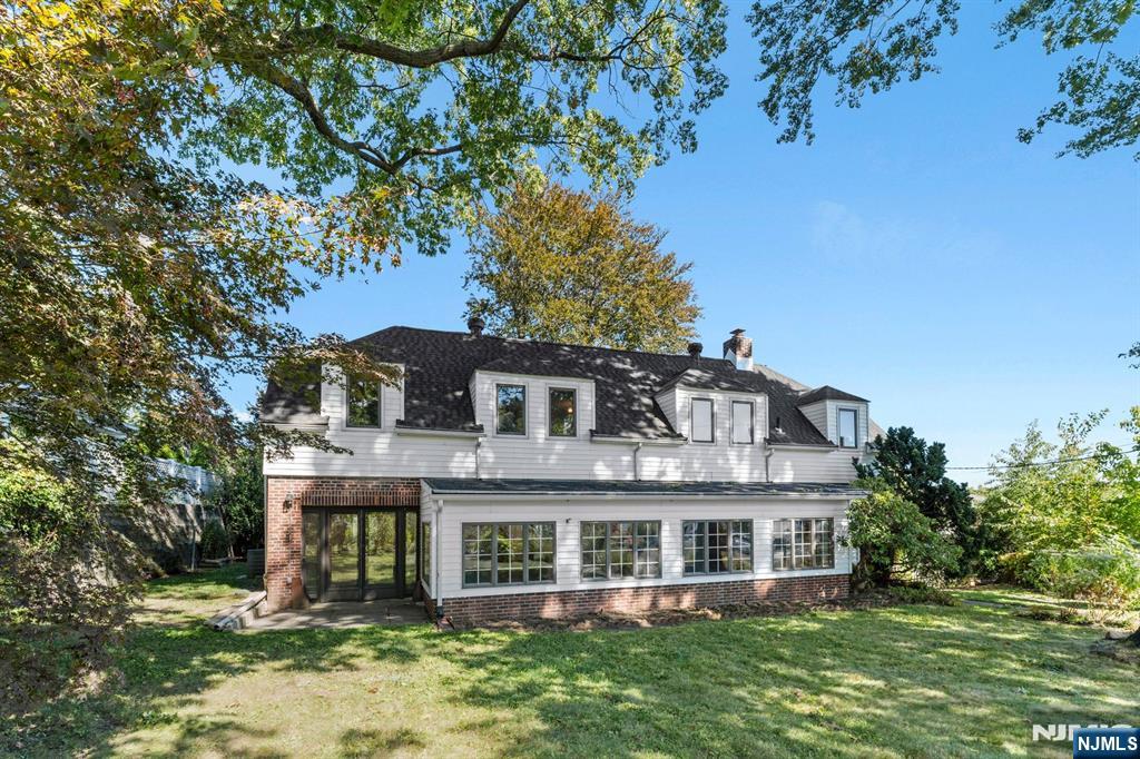 Homes for sale in Clifton, NJ | 16 Lynn Dr, Clifton, NJ 07013 | MLS# 25034469