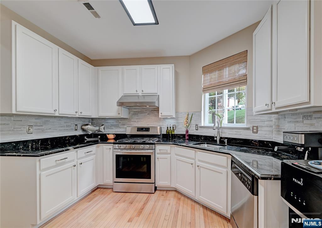 Homes for sale in Mount Olive Township, NJ | 169 Winding Hill Dr, Mount Olive Township, NJ 07840 | MLS# 25034538