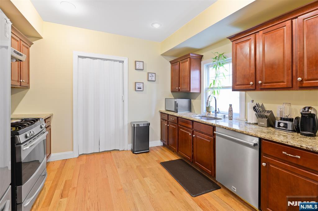 Homes for sale in West New York, NJ | 530 64Th St, West New York, NJ 07093 | MLS# 25034598