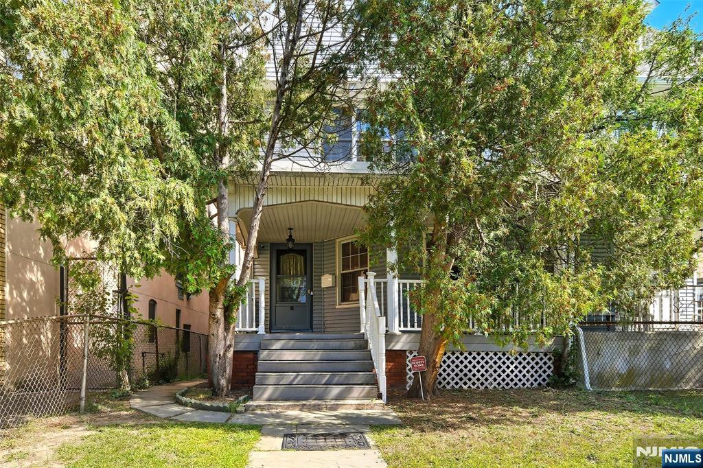 $769,000 Split Level