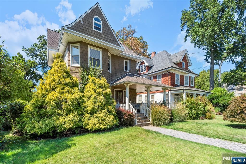 Homes for sale in Hackensack, NJ | 467 Summit Ave, Hackensack, NJ 07601 | MLS# 25034767