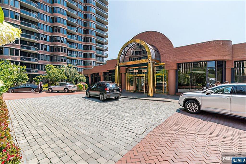 Homes for sale in Cliffside Park, NJ | 100 Carlyle Dr #3MN, Cliffside Park, NJ 07010 | MLS# 25034778