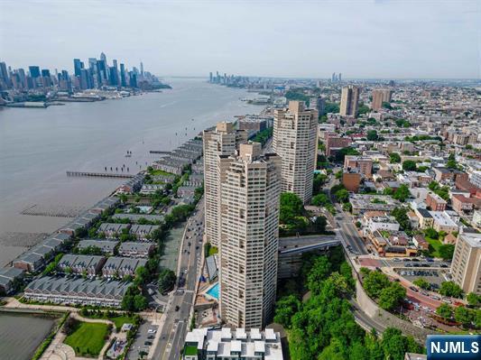 Homes for sale in Guttenberg, NJ | 7004 Boulevard East #6A, Guttenberg, NJ 07093 | MLS# 25034818