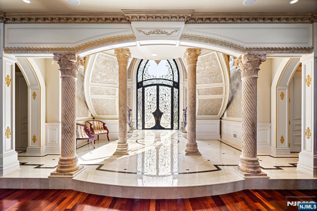 Homes for sale in Cresskill, NJ | 117 Truman Dr, Cresskill, NJ 07626 | MLS# 25034827