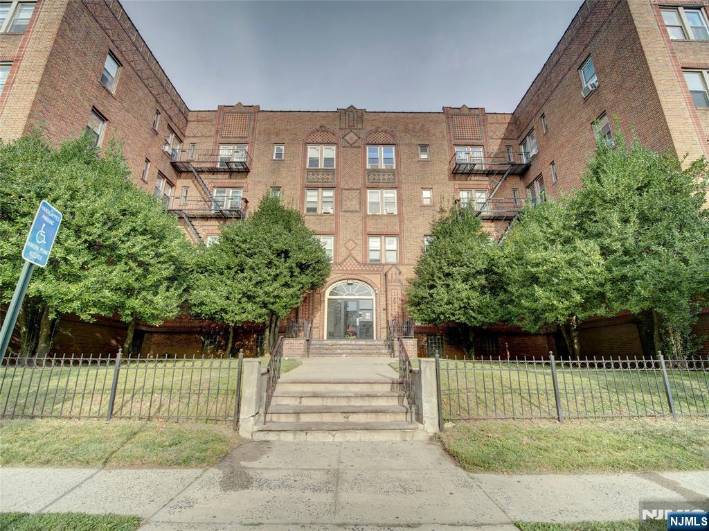 Homes for sale in Orange, NJ | 433 Lincoln Ave #C002G, Orange, NJ 07050 | MLS# 25034927