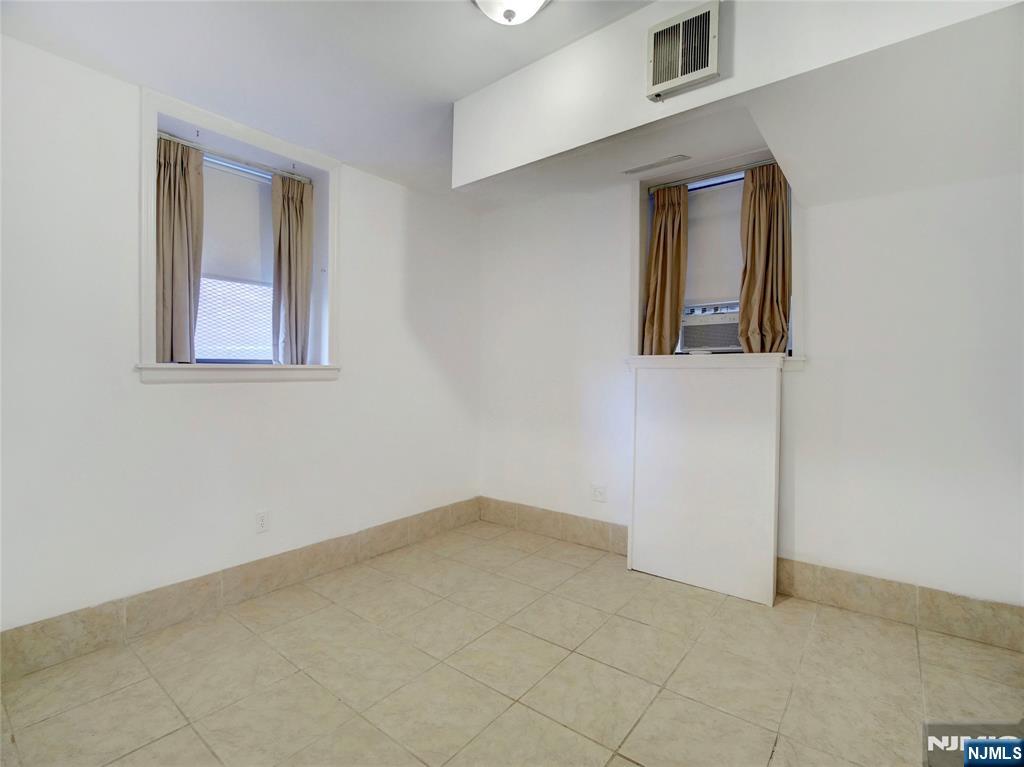 Homes for sale in Orange, NJ | 433 Lincoln Ave #C002G, Orange, NJ 07050 | MLS# 25034927