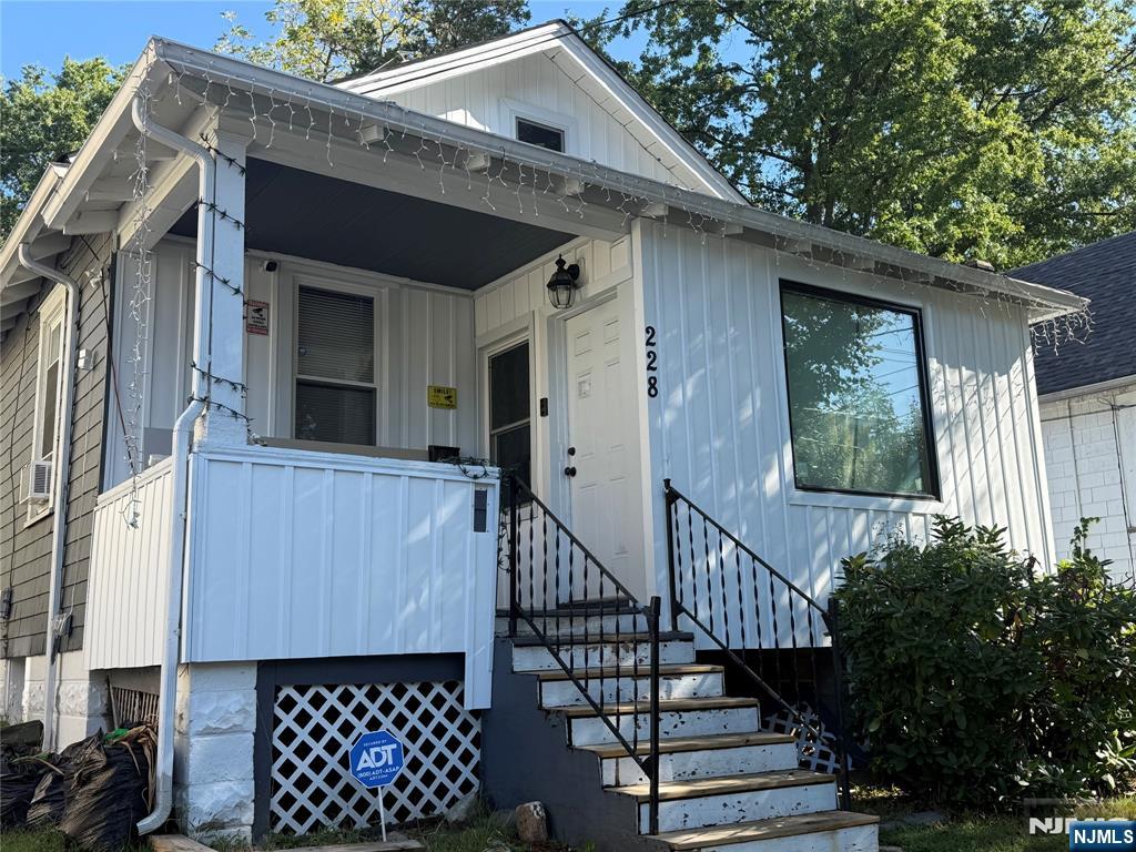 Homes for sale in Irvington, NJ | 228 Madison Ave, Irvington, NJ 07111 | MLS# 25034987