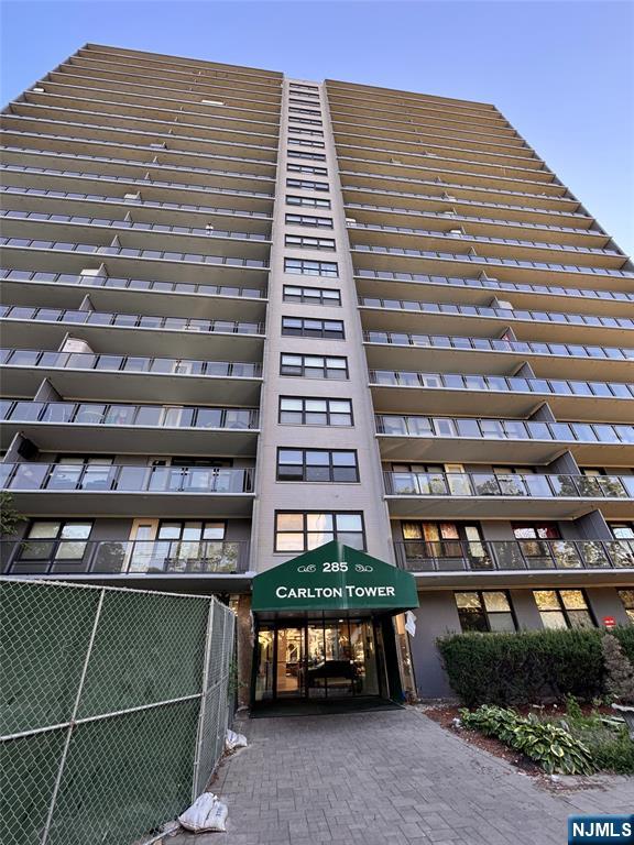 Homes for sale in Passaic, NJ | 285 Aycrigg Ave #19H, Passaic, NJ 07055 | MLS# 25035172