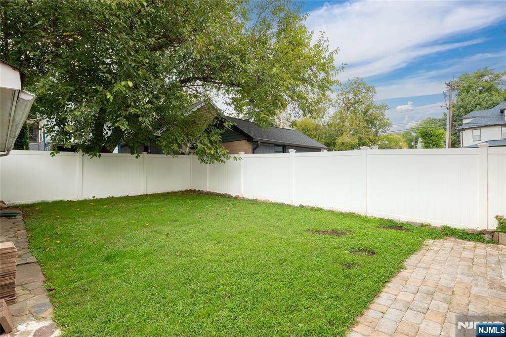 Homes for sale in Ridgefield Park, NJ | 70 Hille Pl, Ridgefield Park, NJ 07660 | MLS# 25035175