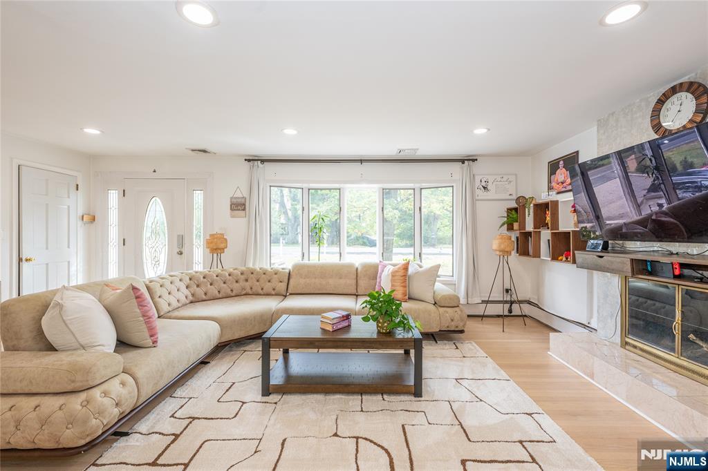 Homes for sale in North Caldwell, NJ | 531 Mountain Ave, North Caldwell, NJ 07006 | MLS# 25035195