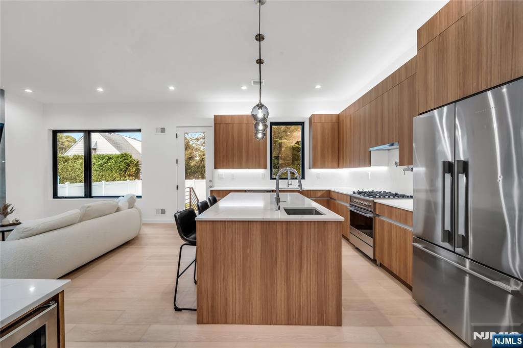 Homes for sale in Fair Lawn, NJ | 13-27 Hedman Pl, Fair Lawn, NJ 07410 | MLS# 25035216