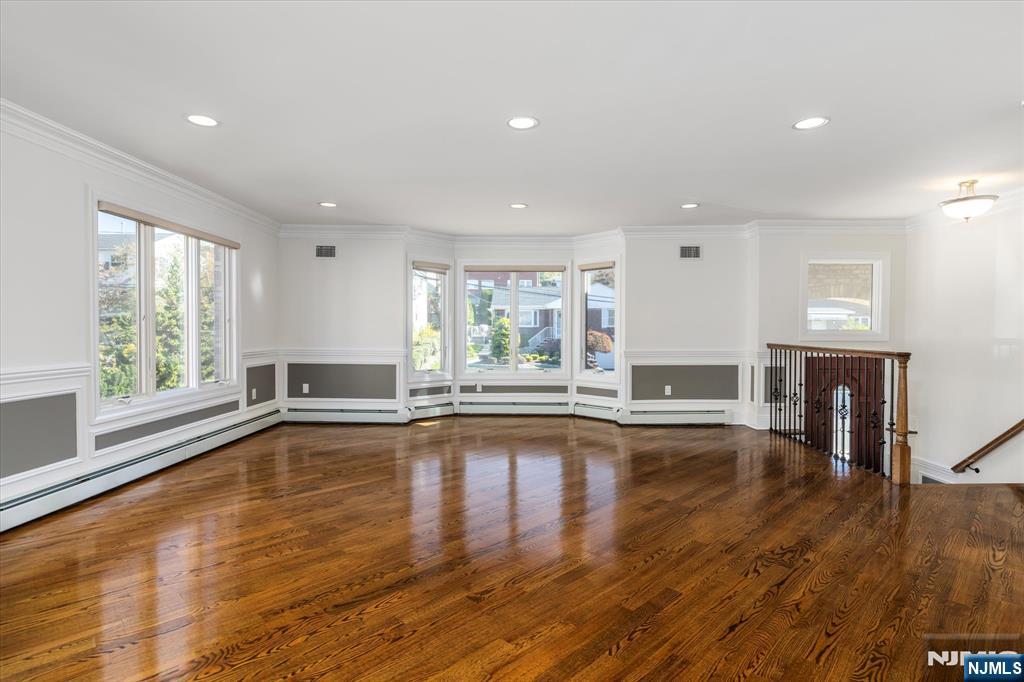 Homes for sale in Palisades Park, NJ | 535 7Th St #B, Palisades Park, NJ 07650 | MLS# 25035268