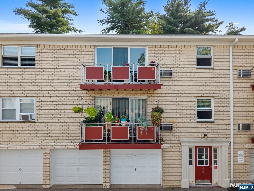 Homes for sale in Bloomfield, NJ | 322 Hoover Ave #73, Bloomfield, NJ 07003 | MLS# 25035302