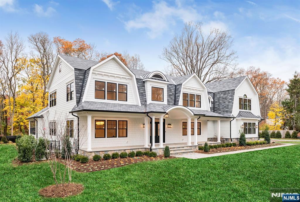 Homes for sale in Upper Saddle River, NJ | 46 Locust Ln, Upper Saddle River, NJ 07458 | MLS# 25035317