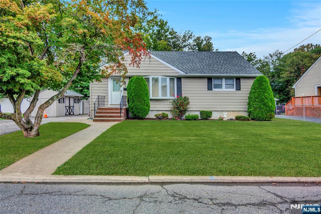 Homes for sale in Bloomingdale, NJ | 22 Chestnut, Bloomingdale, NJ 07403 | MLS# 25035415