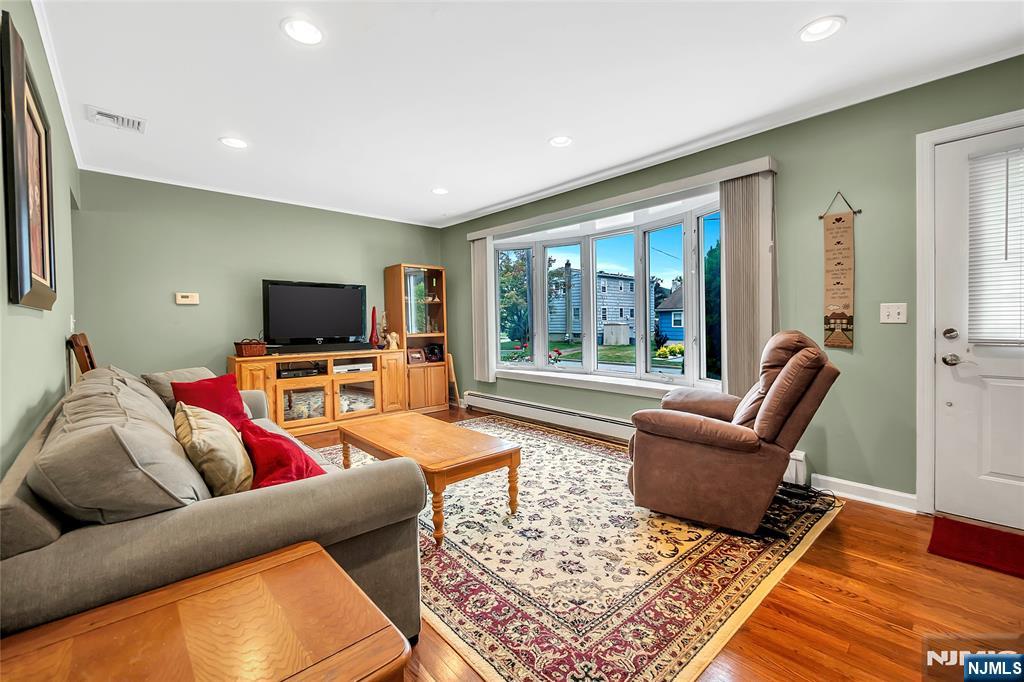 Homes for sale in Bloomingdale, NJ | 22 Chestnut, Bloomingdale, NJ 07403 | MLS# 25035415